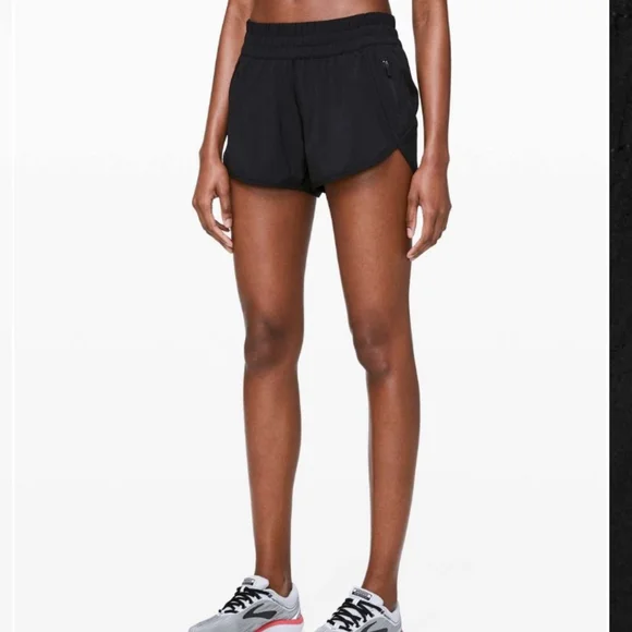 🍋Lululemon Tracker Short V *4"
Black - Picture 3 of 6